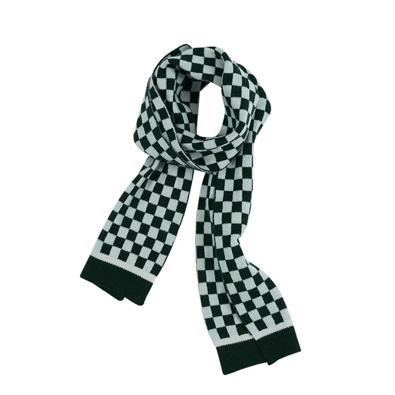 CHECKERED KNIT SCARVES