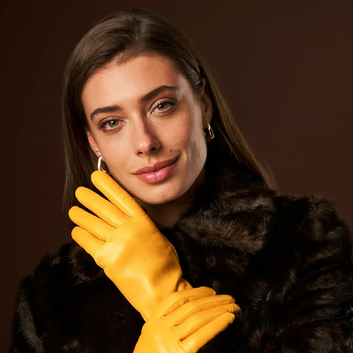 Isabella (yellow) - Italian lambskin leather gloves with luxurious cashmere lining