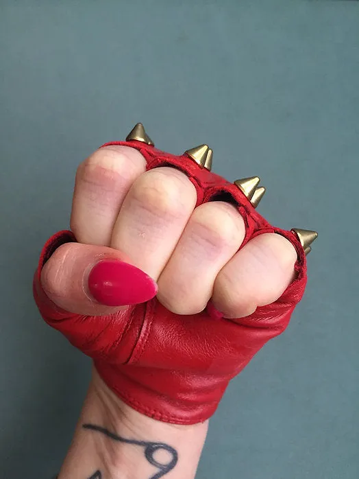 Red Gloves Gloves with 2 Gold Spikes